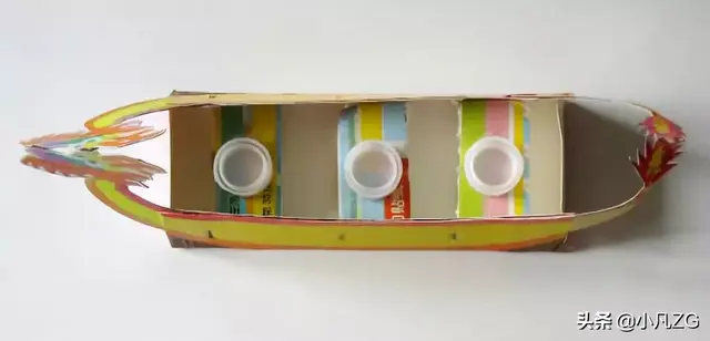 纸龙舟的制作方法，如何折一种简单的纸龙舟（一个手工龙舟轻松满足所有要求1）